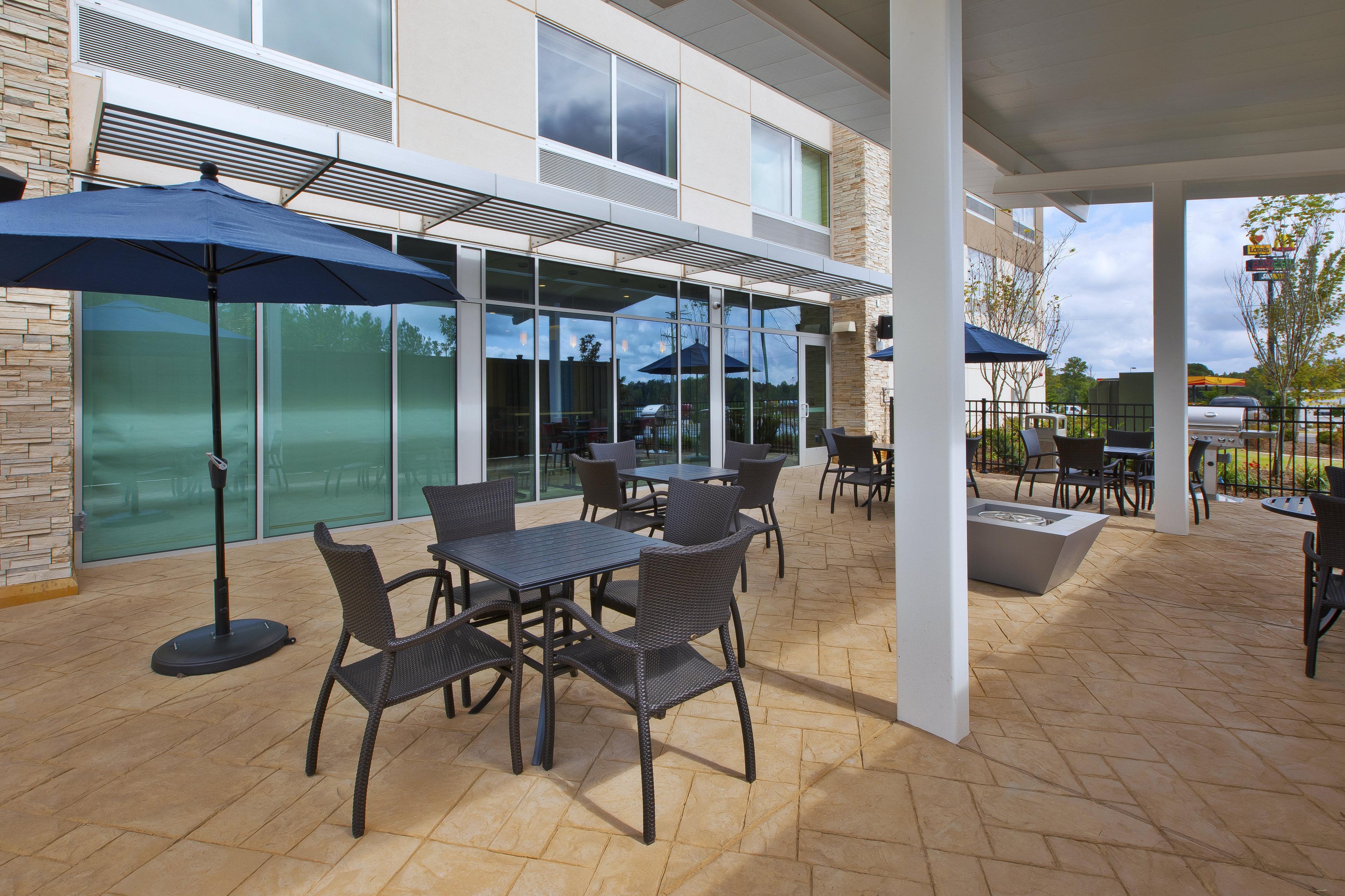 Holiday Inn Express And Suites South Hill By Ihg Exterior photo