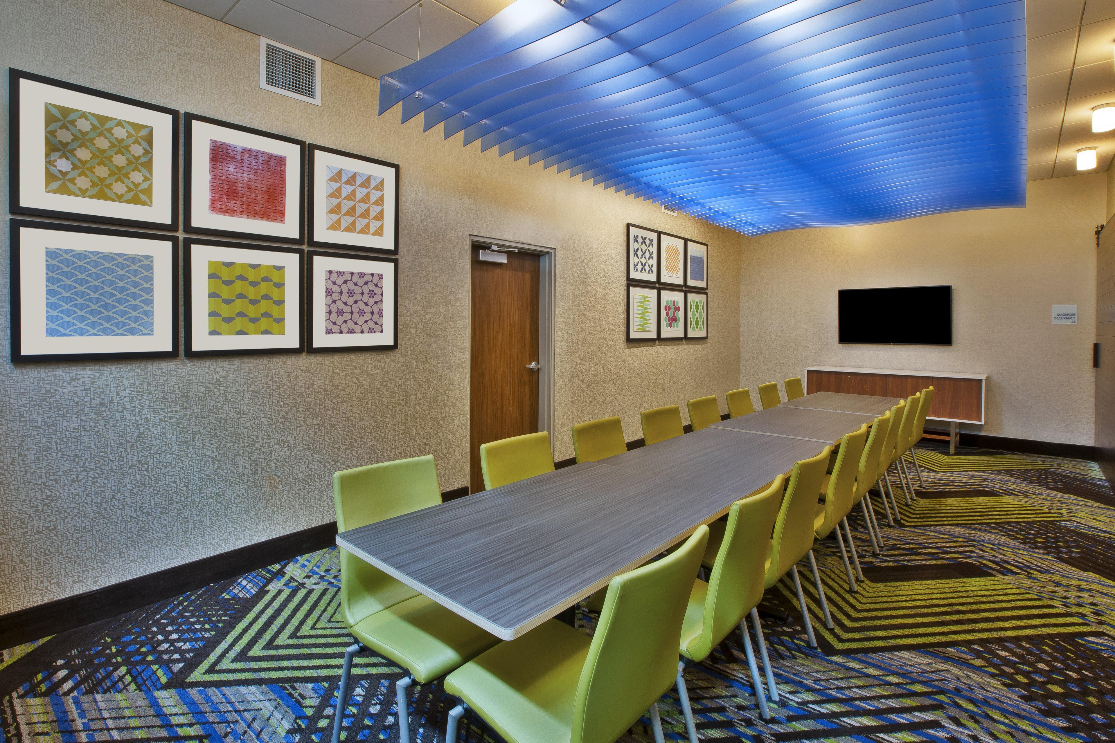 Holiday Inn Express And Suites South Hill By Ihg Exterior photo